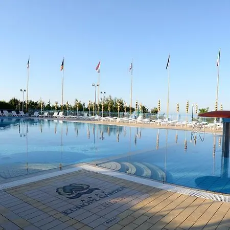 Πάρκο διακοπών Europe Garden 4*